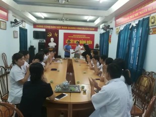 Lễ kết nạp đảng viên mới năm 2018 Bệnh viện Tâm thần ban ngày Mai Hương